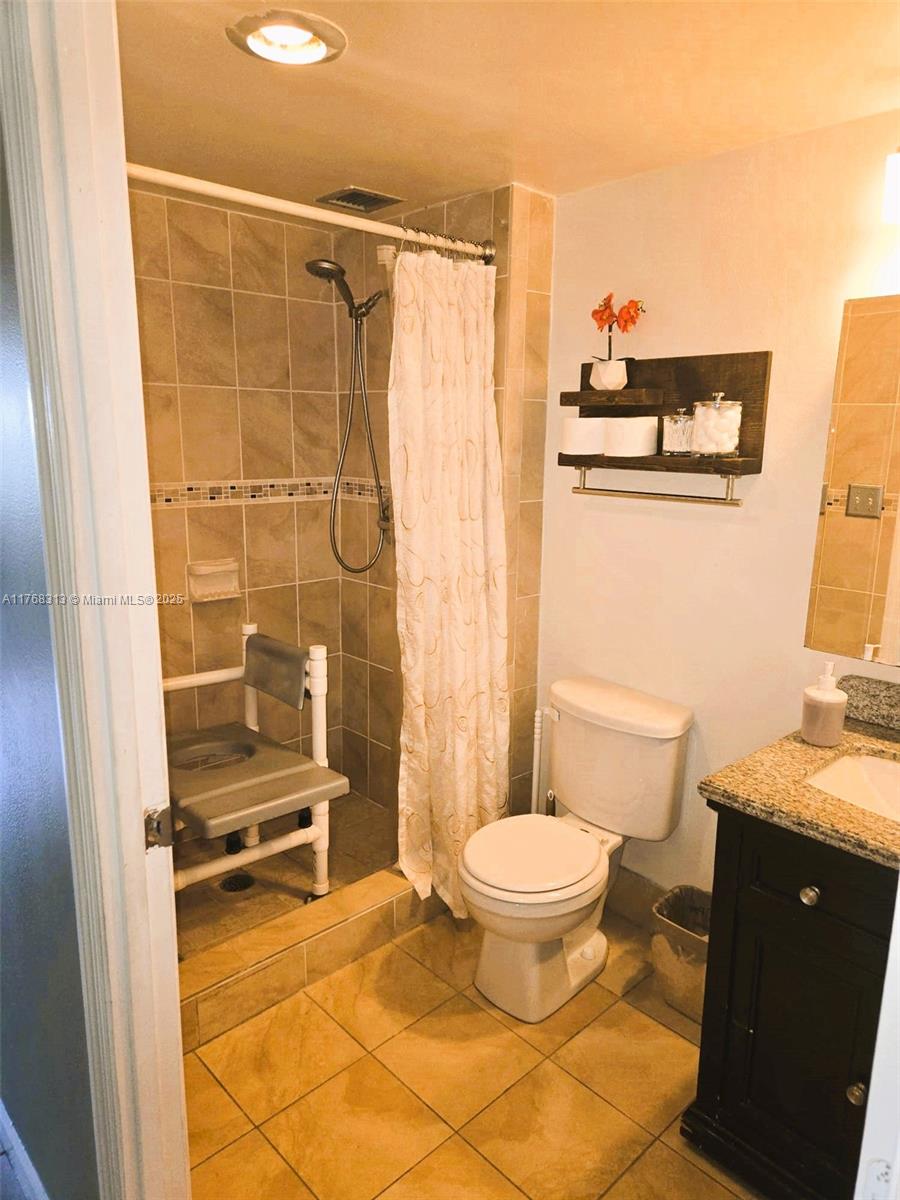 ENVIRON I CONDO 9 - Residential