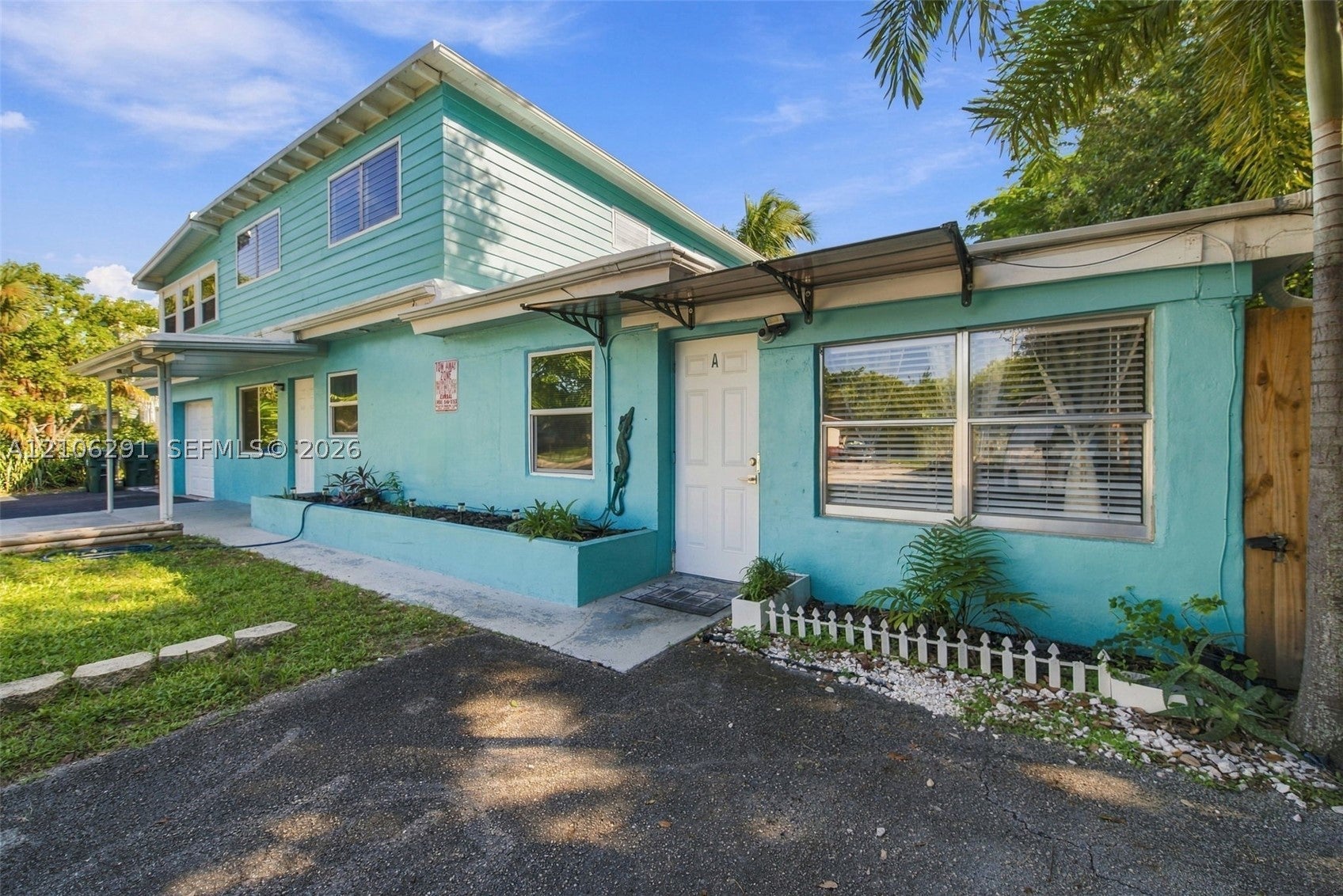 766 NW 42nd St