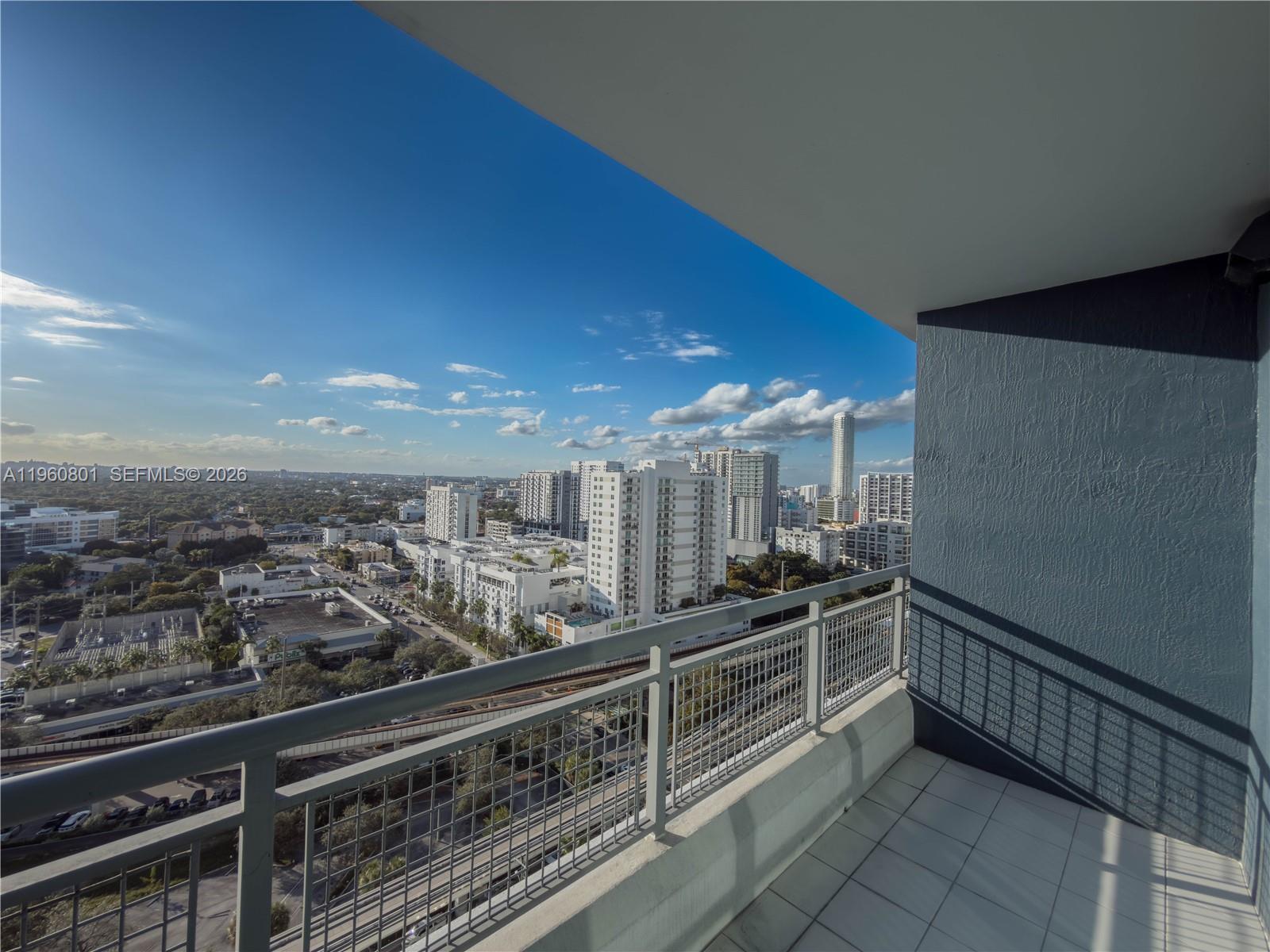INFINITY AT BRICKELL COND - Residential
