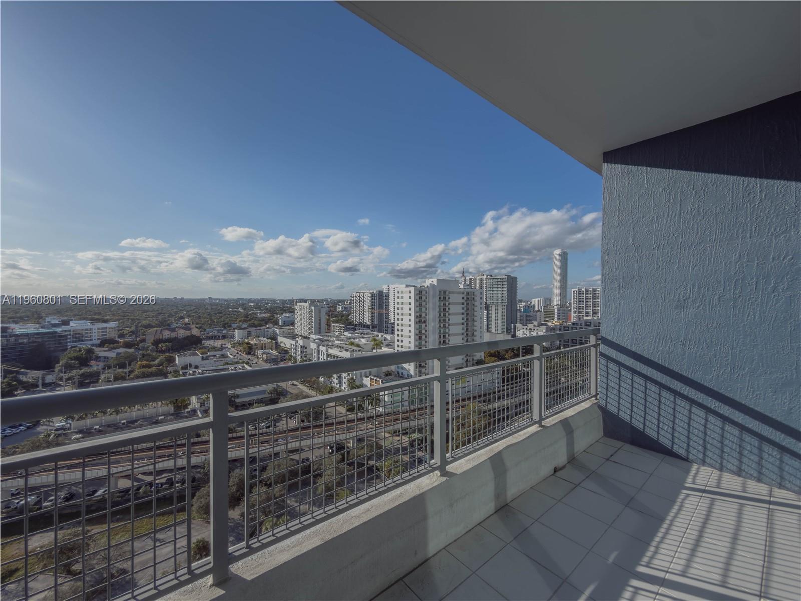 INFINITY AT BRICKELL COND - Residential