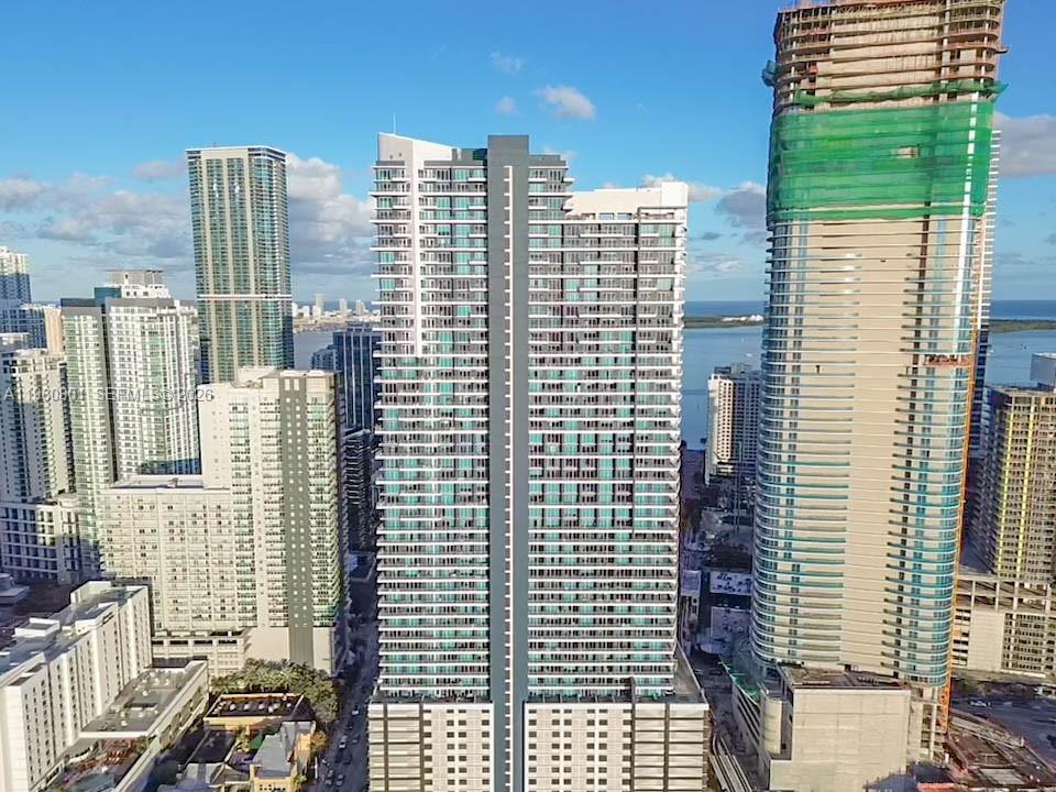 INFINITY AT BRICKELL COND - Residential