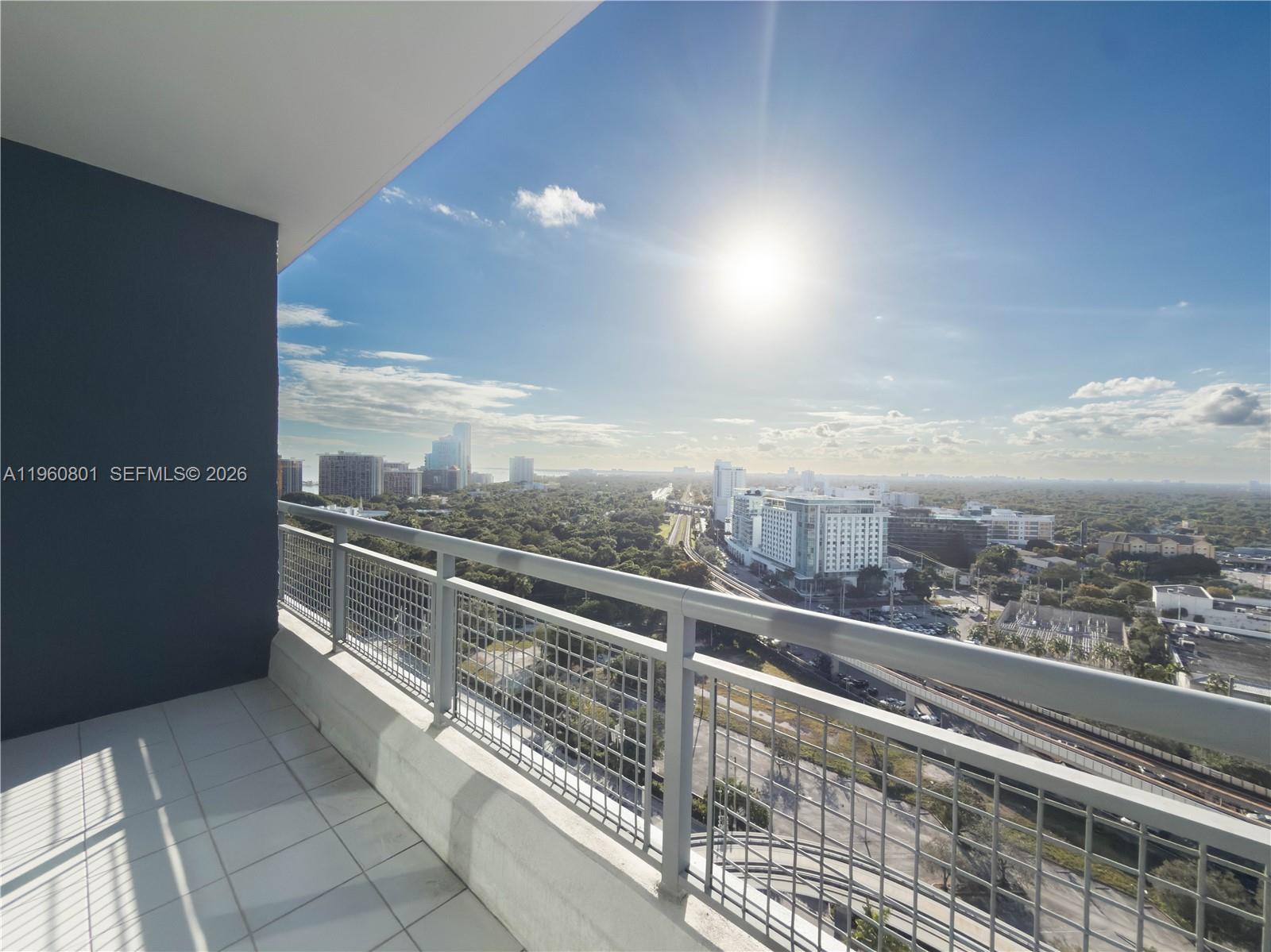 INFINITY AT BRICKELL COND - Residential