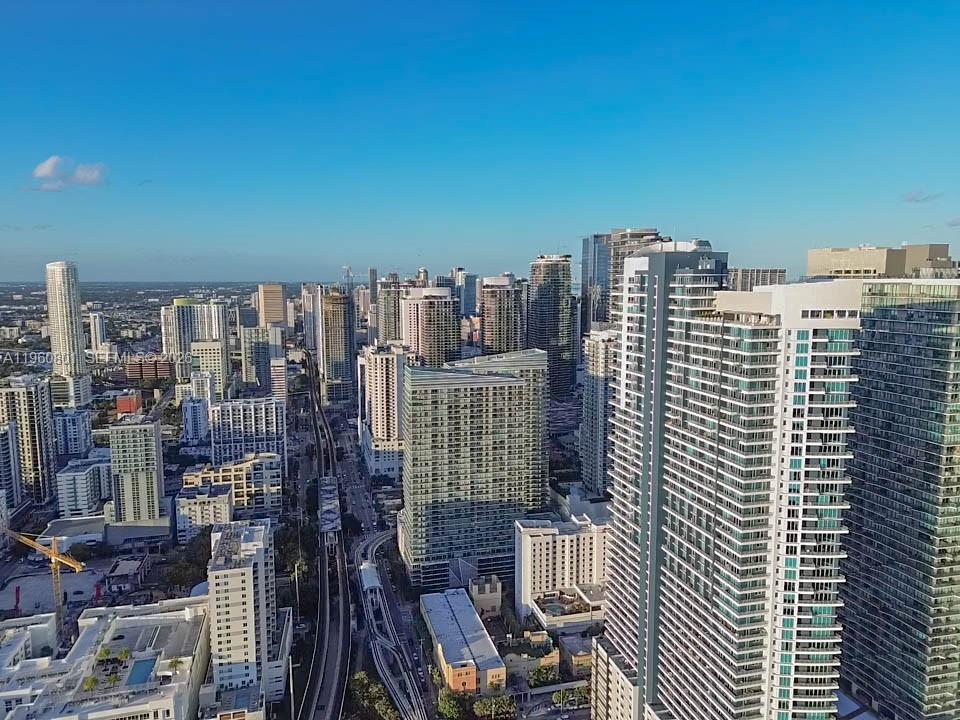 INFINITY AT BRICKELL COND - Residential