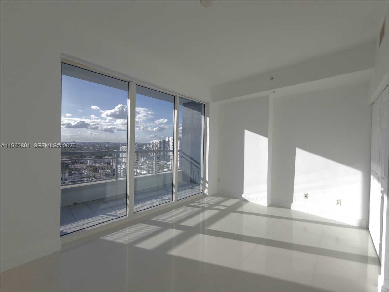 INFINITY AT BRICKELL COND - Residential