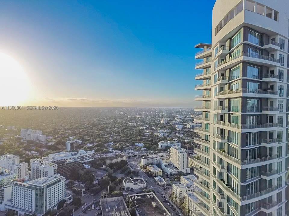 INFINITY AT BRICKELL COND - Residential