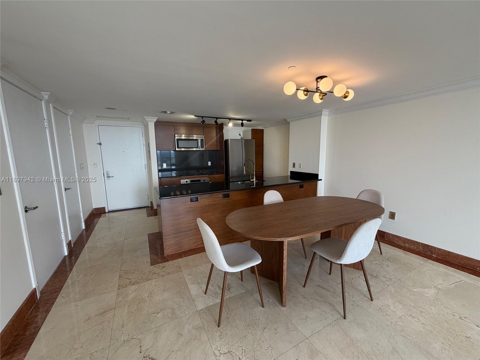 50 Biscayne Blvd 5211