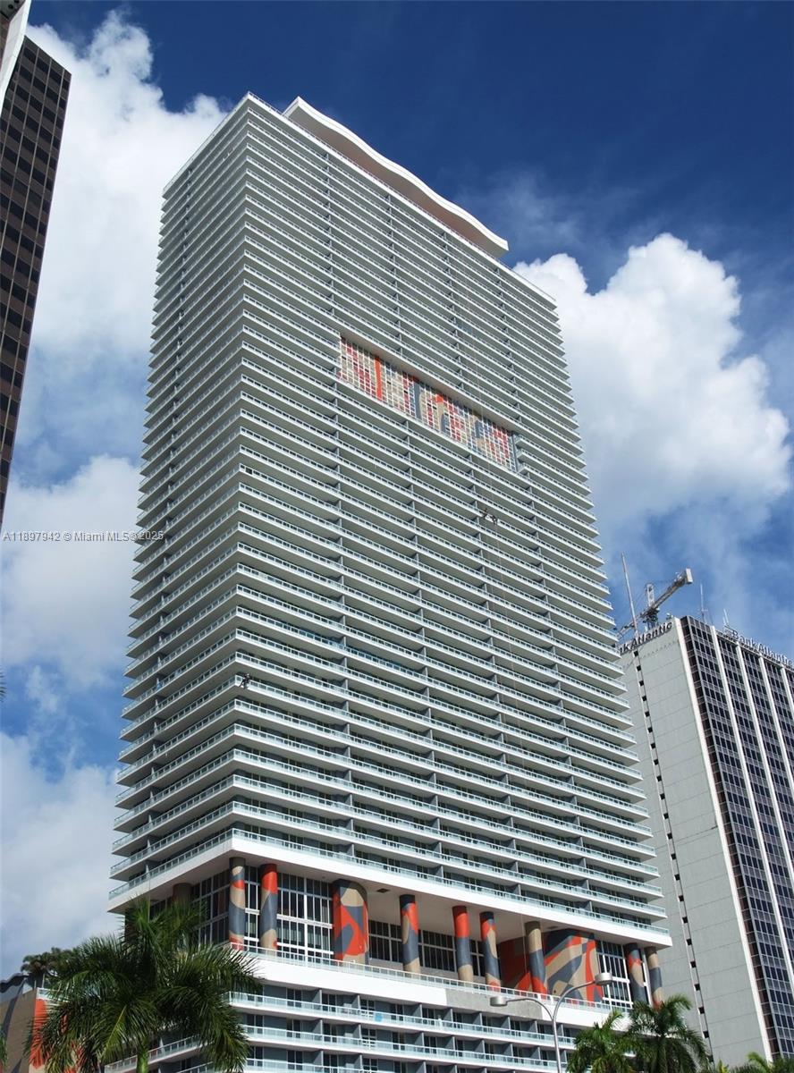 50 Biscayne Blvd 5211