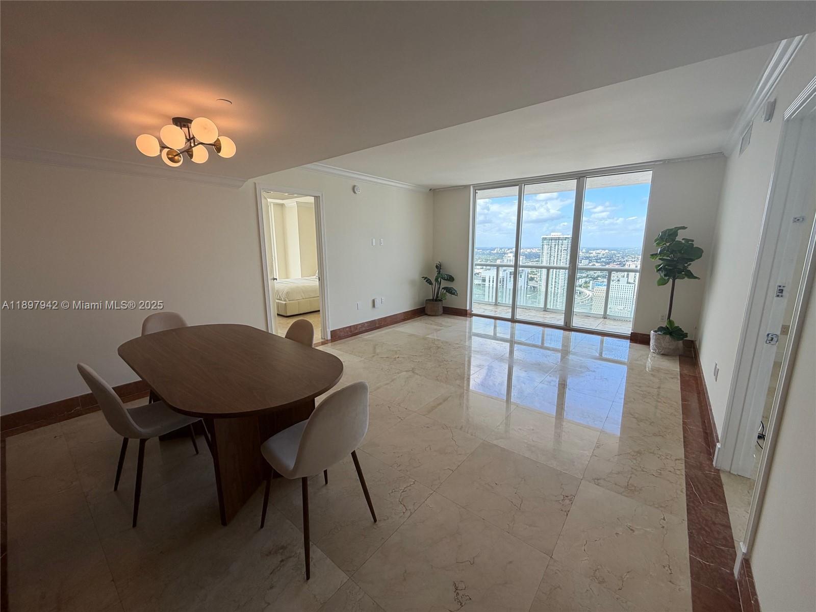 50 Biscayne - Residential