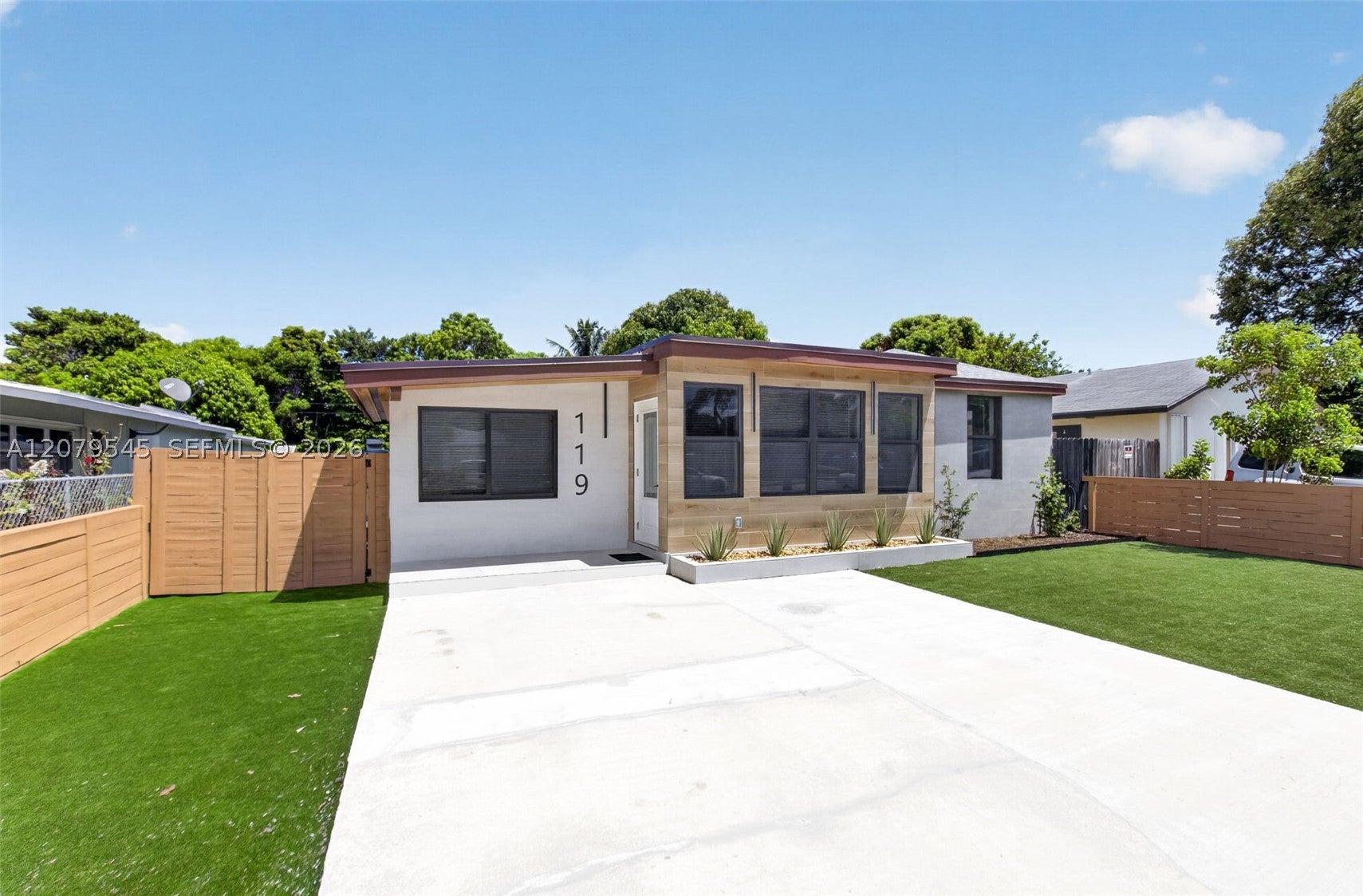 119 SW 4th Ave