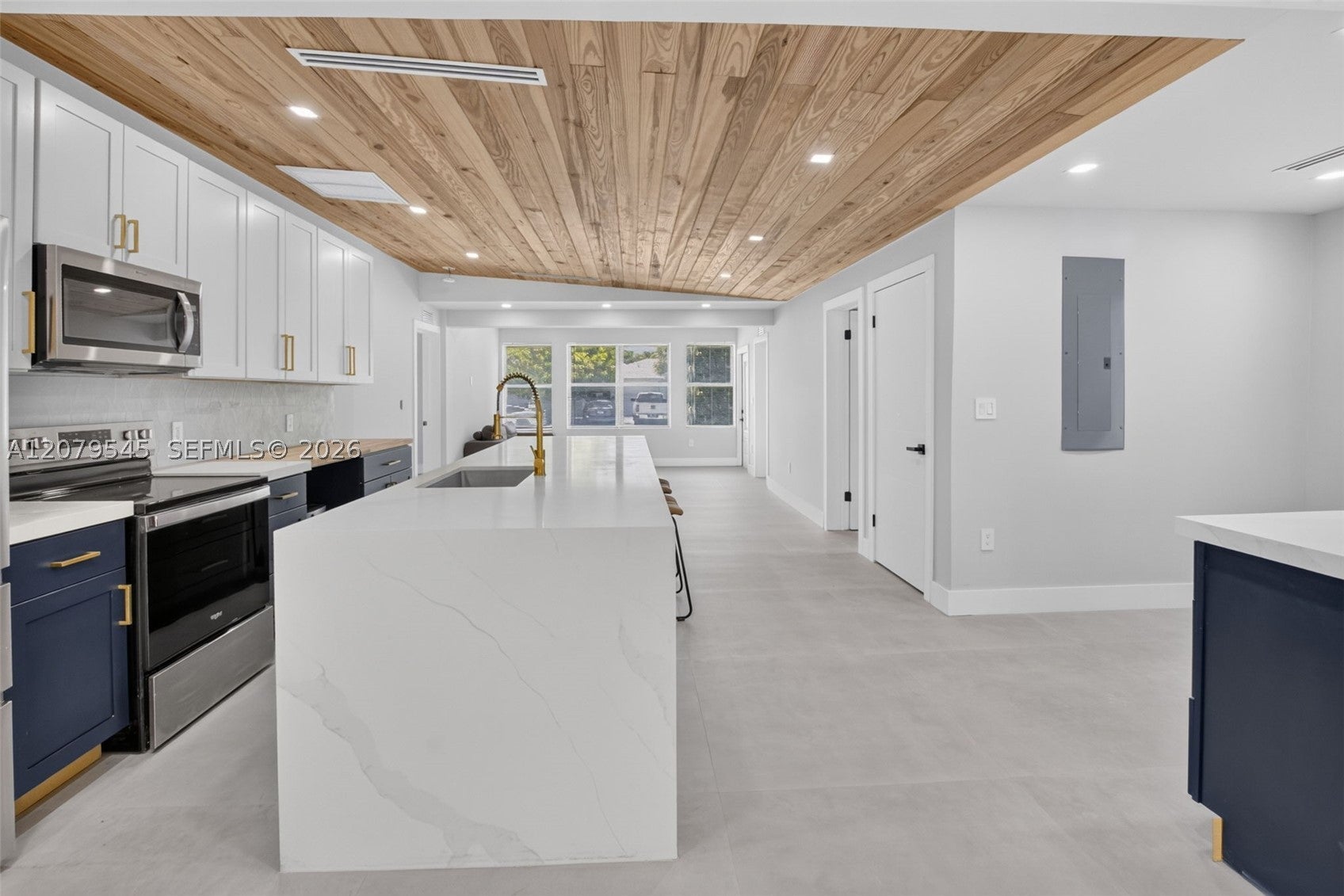 119 SW 4th Ave