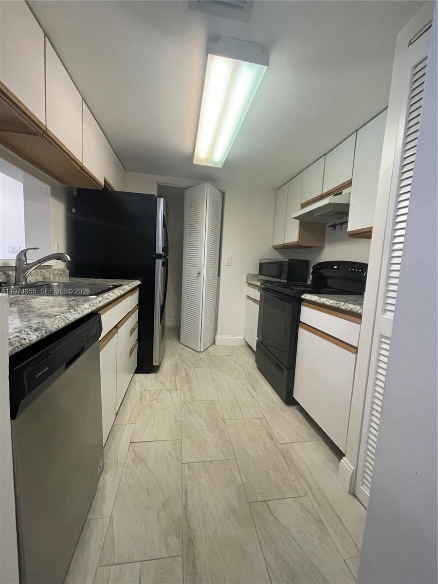 CITATION WAY CONDO - Residential Lease