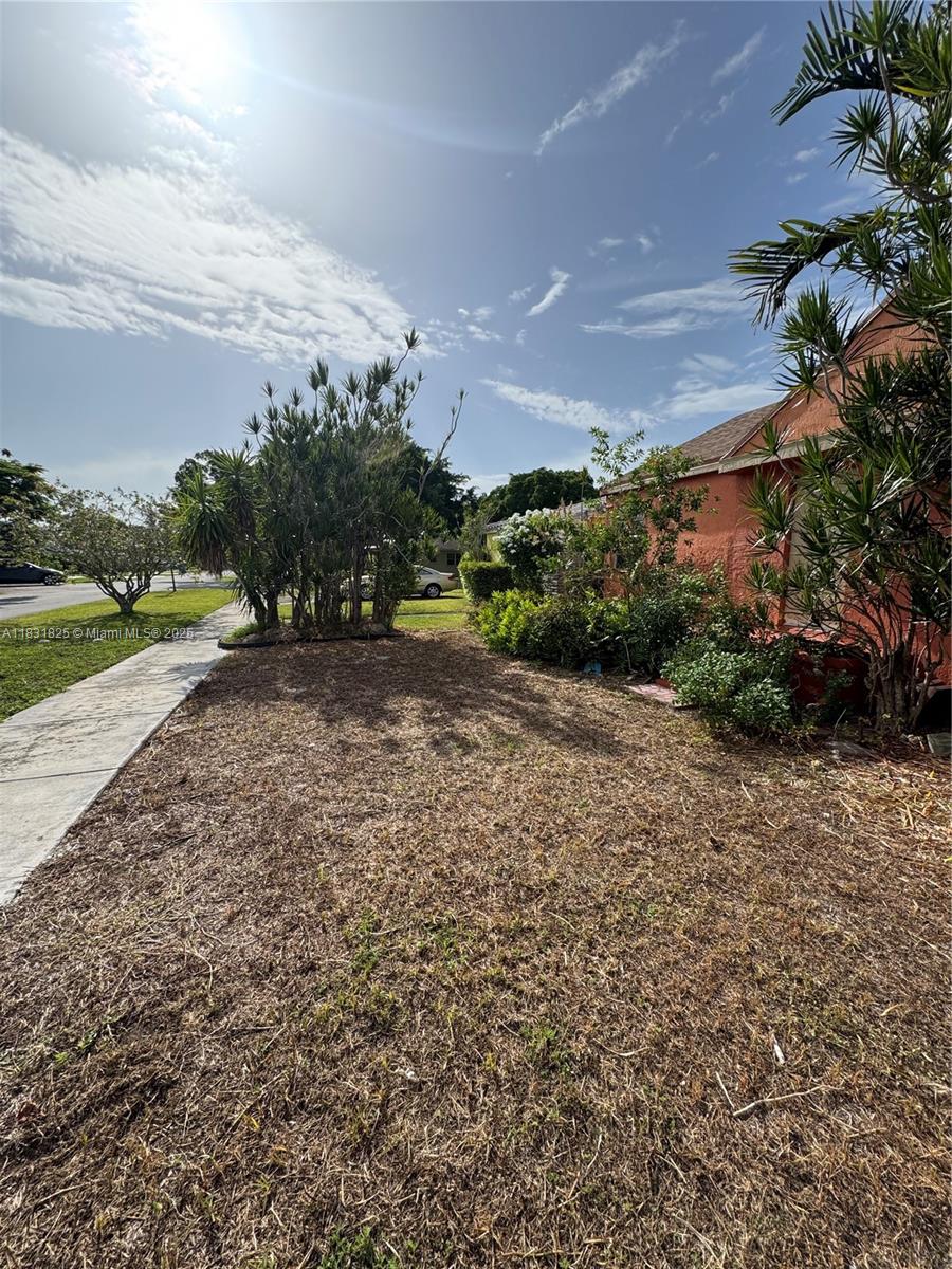 6410 SW 39th St 6410