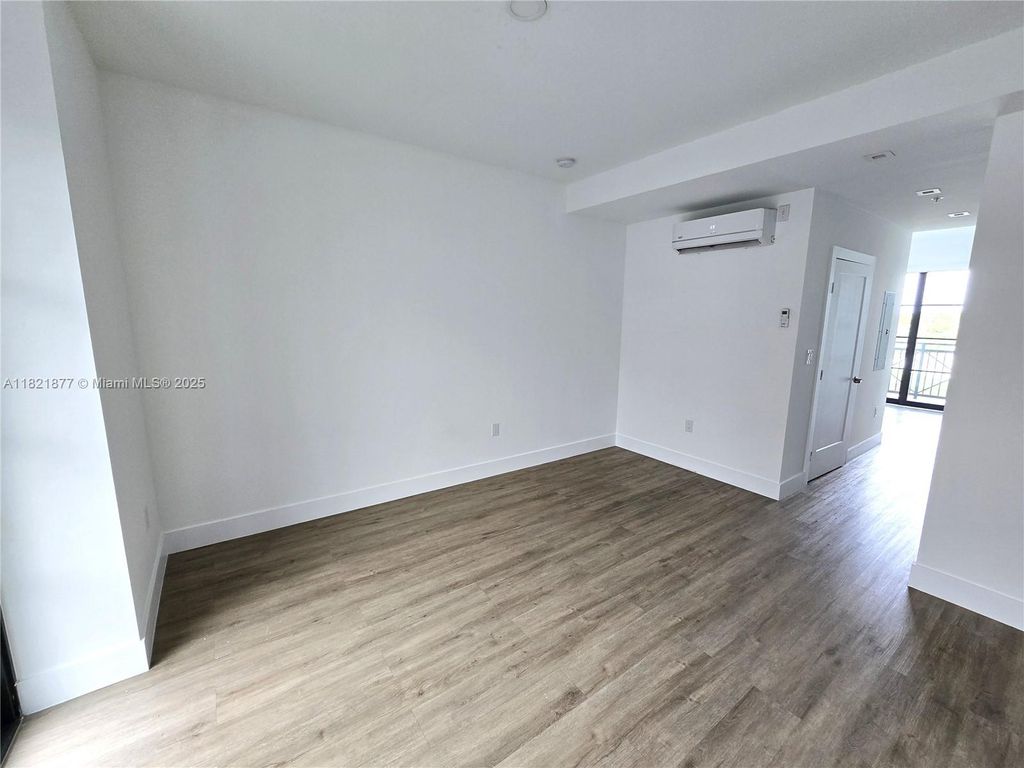 Photo of 4100 SW 64th Ave #312, Davie, FL 33314 (MLS # A11821877)