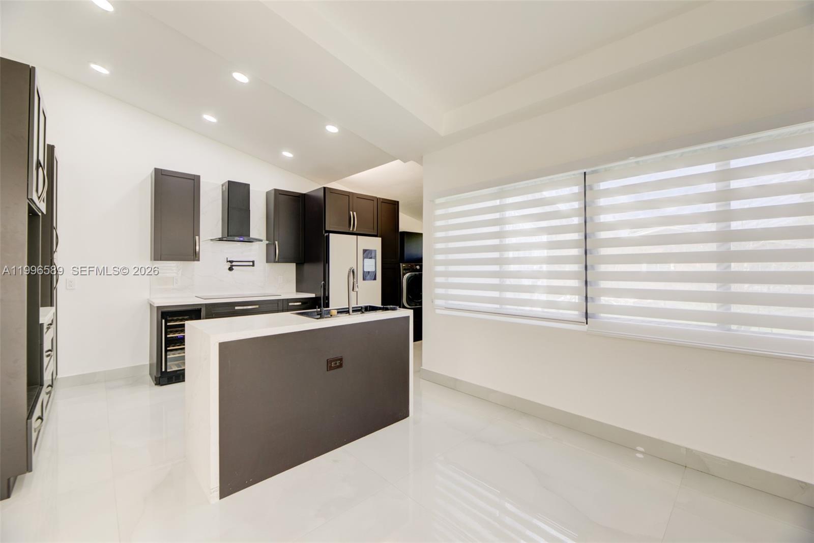 FLA FRUIT LANDS CO SUB NO - Residential Lease