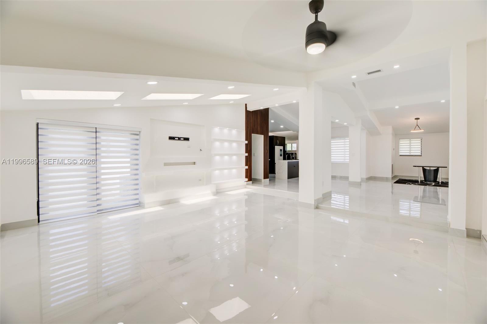 FLA FRUIT LANDS CO SUB NO - Residential Lease