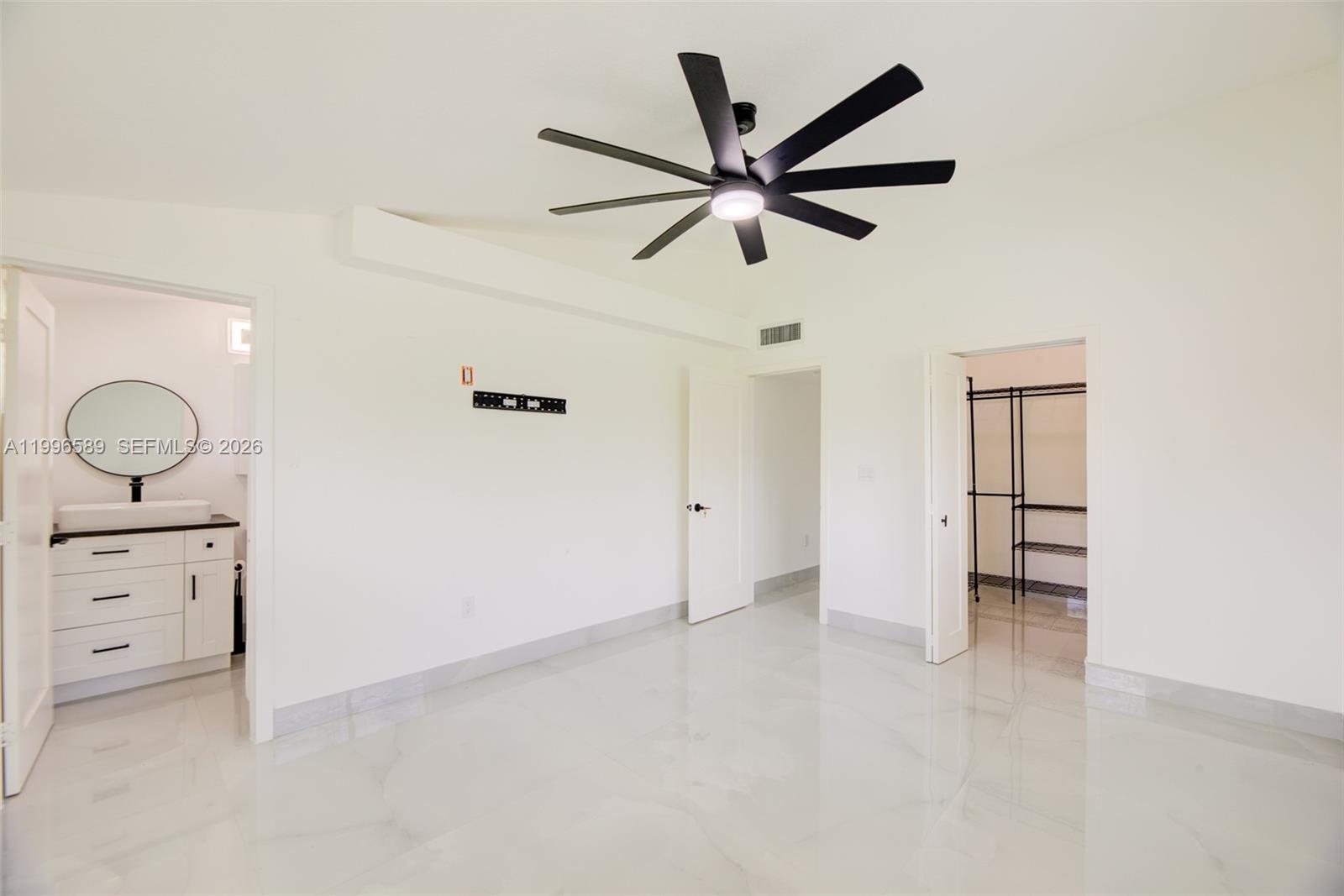 FLA FRUIT LANDS CO SUB NO - Residential Lease