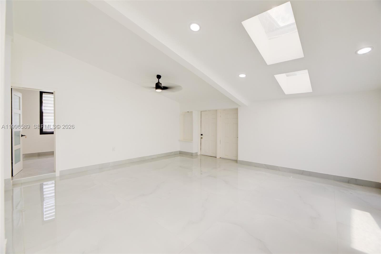 FLA FRUIT LANDS CO SUB NO - Residential Lease