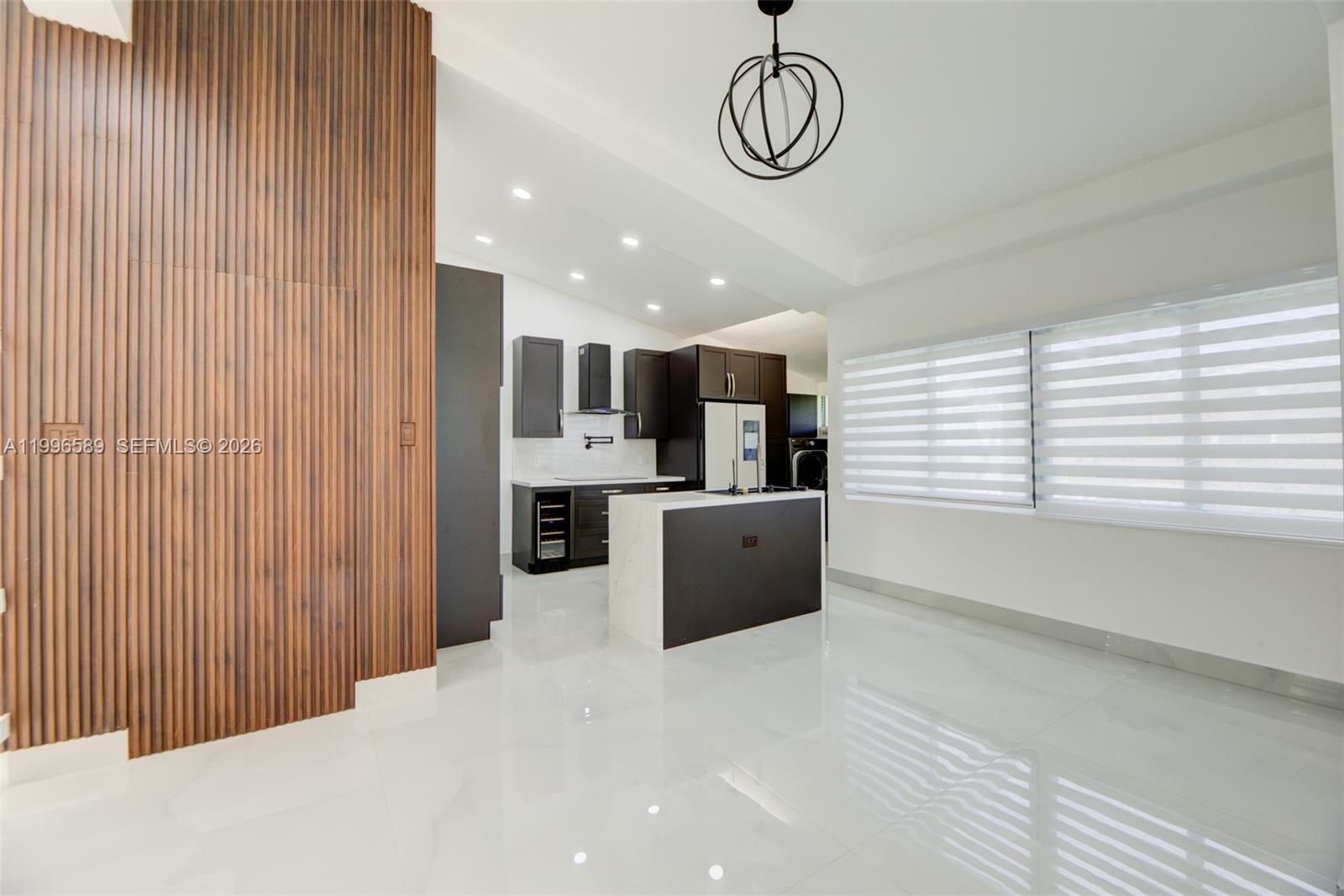 FLA FRUIT LANDS CO SUB NO - Residential Lease