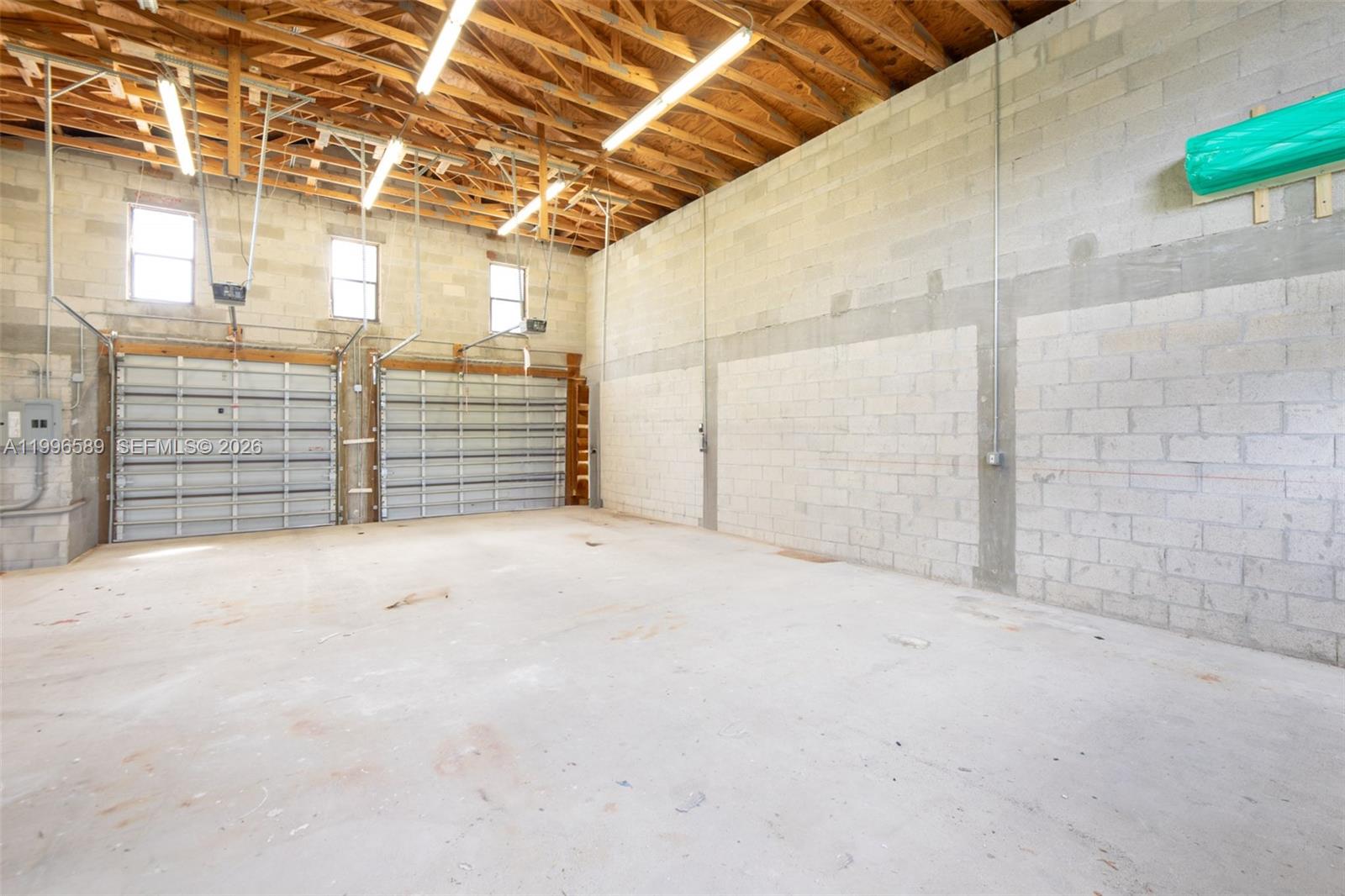 FLA FRUIT LANDS CO SUB NO - Residential Lease