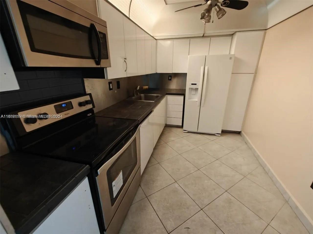 FLAMENCO CONDO-TOWER II - Residential