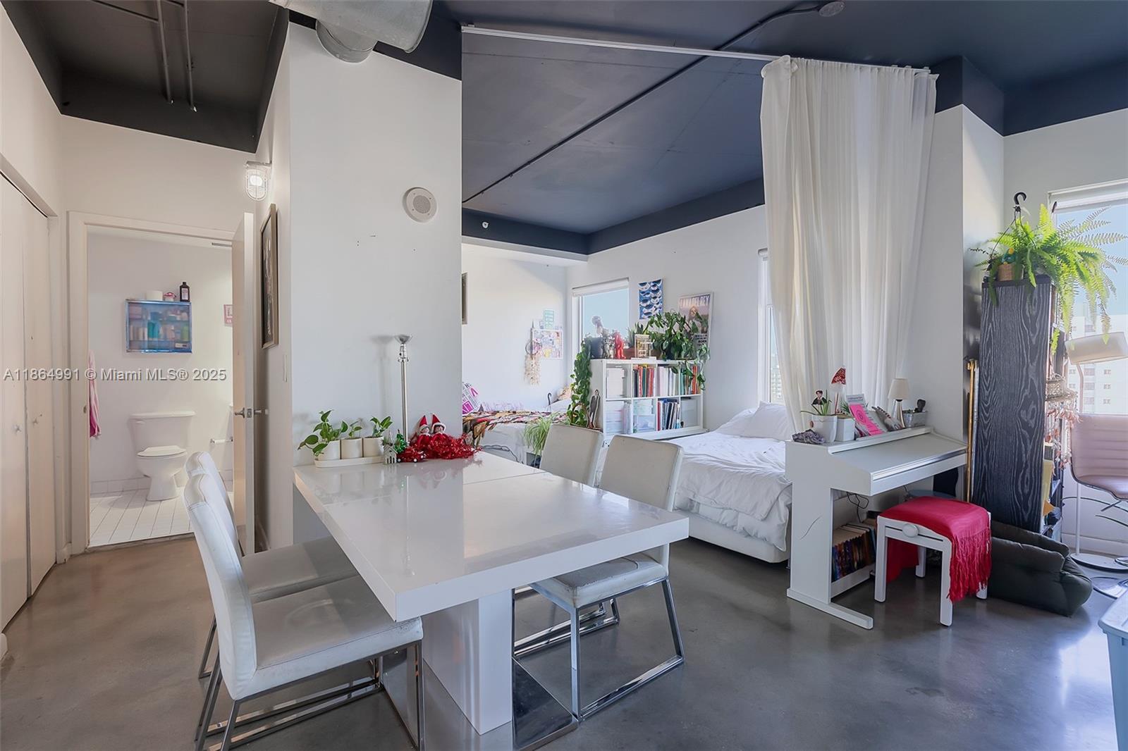 NEO CONDO - Residential