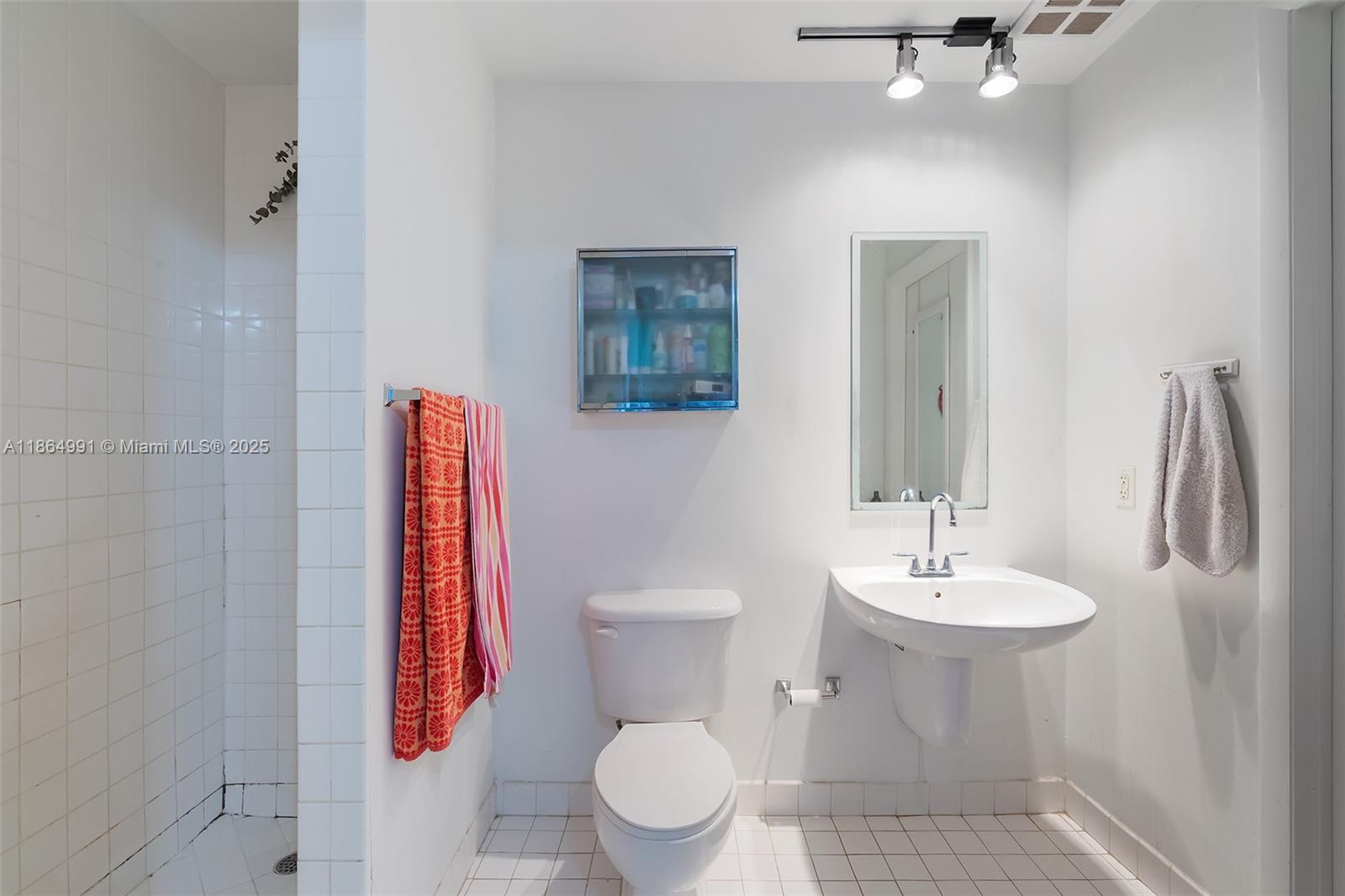 NEO CONDO - Residential