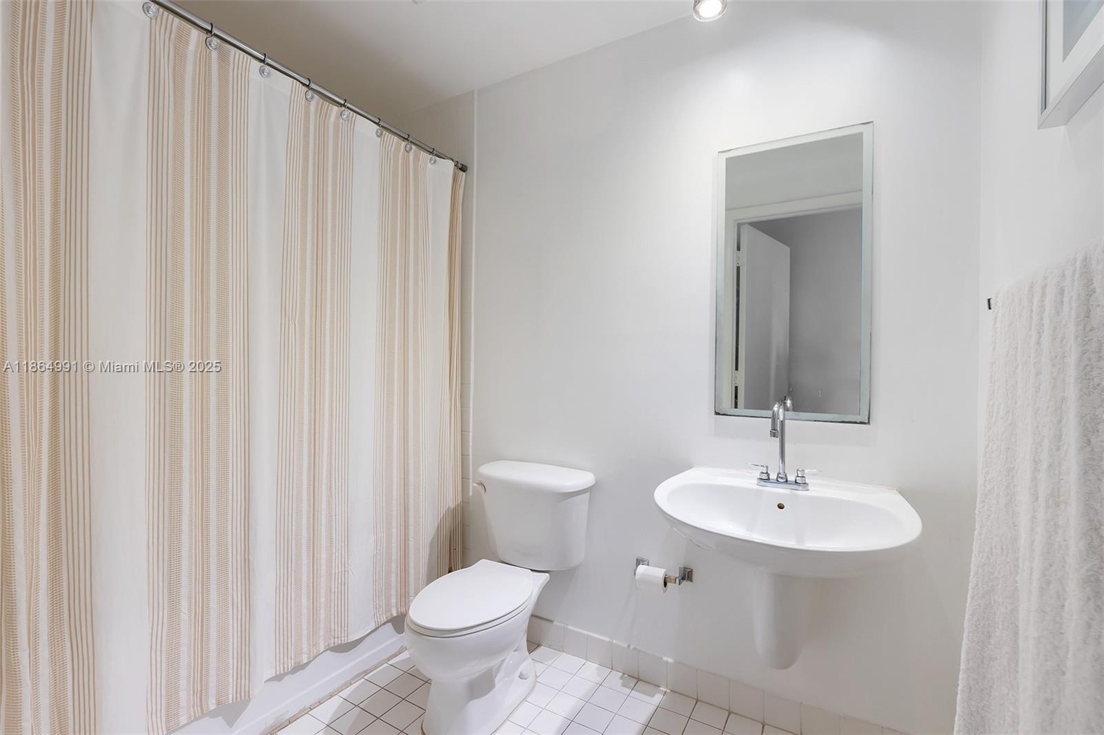 NEO CONDO - Residential