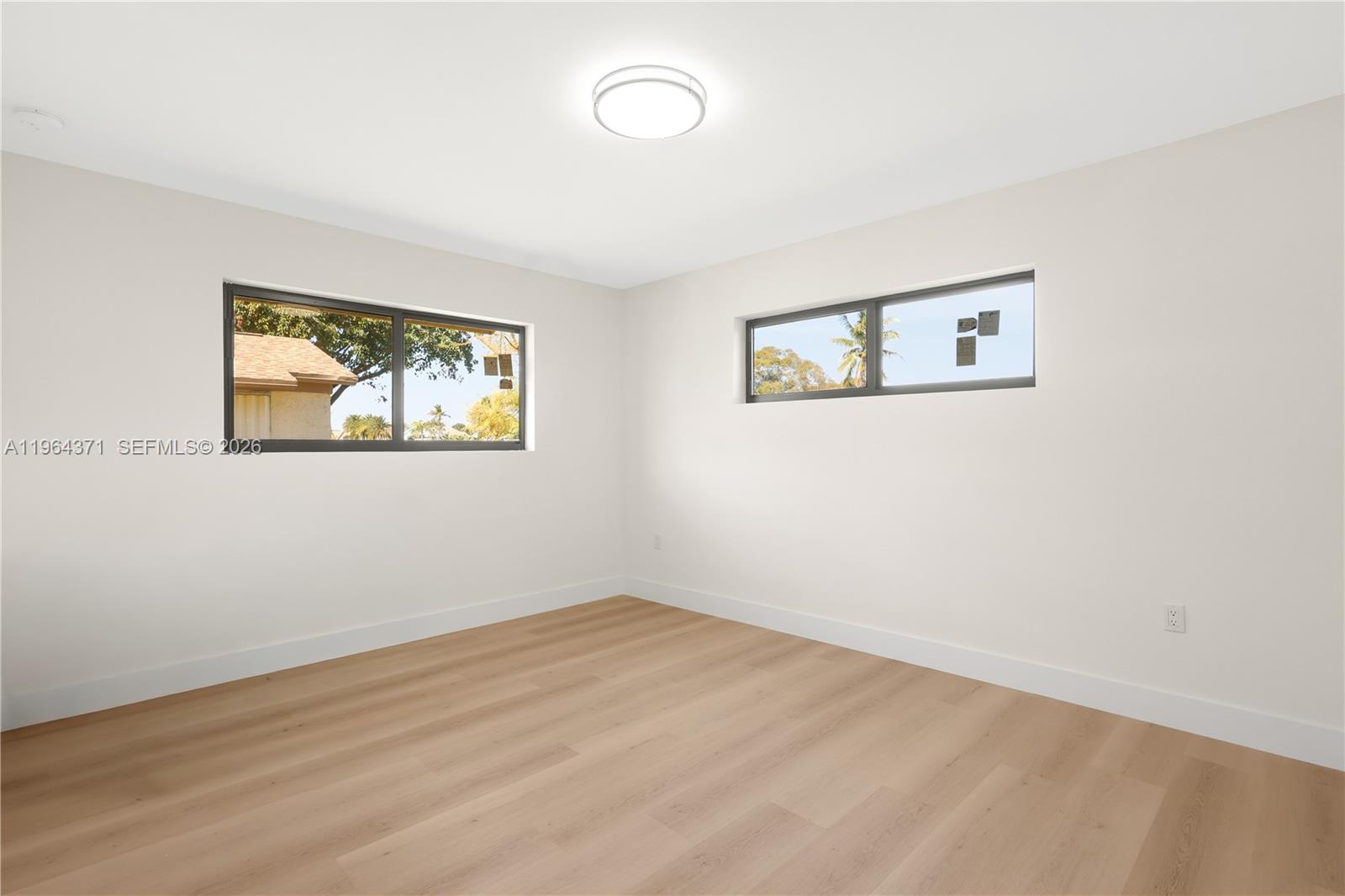 COUNTRY SQUIRE TOWNHOMES - Residential