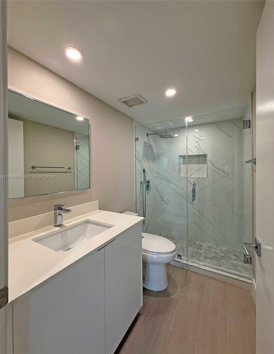 BRICKELL KEY ONE CONDO - Residential