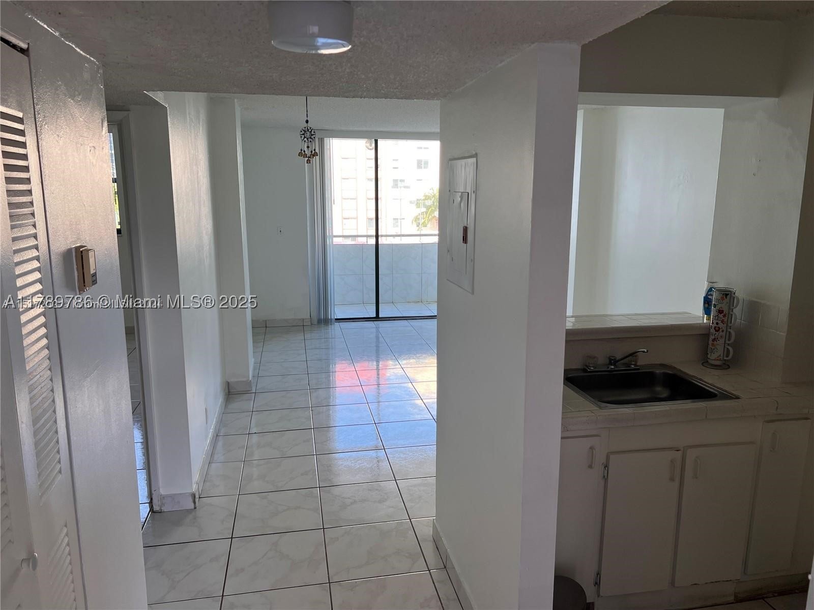 546 SW 1st St 611