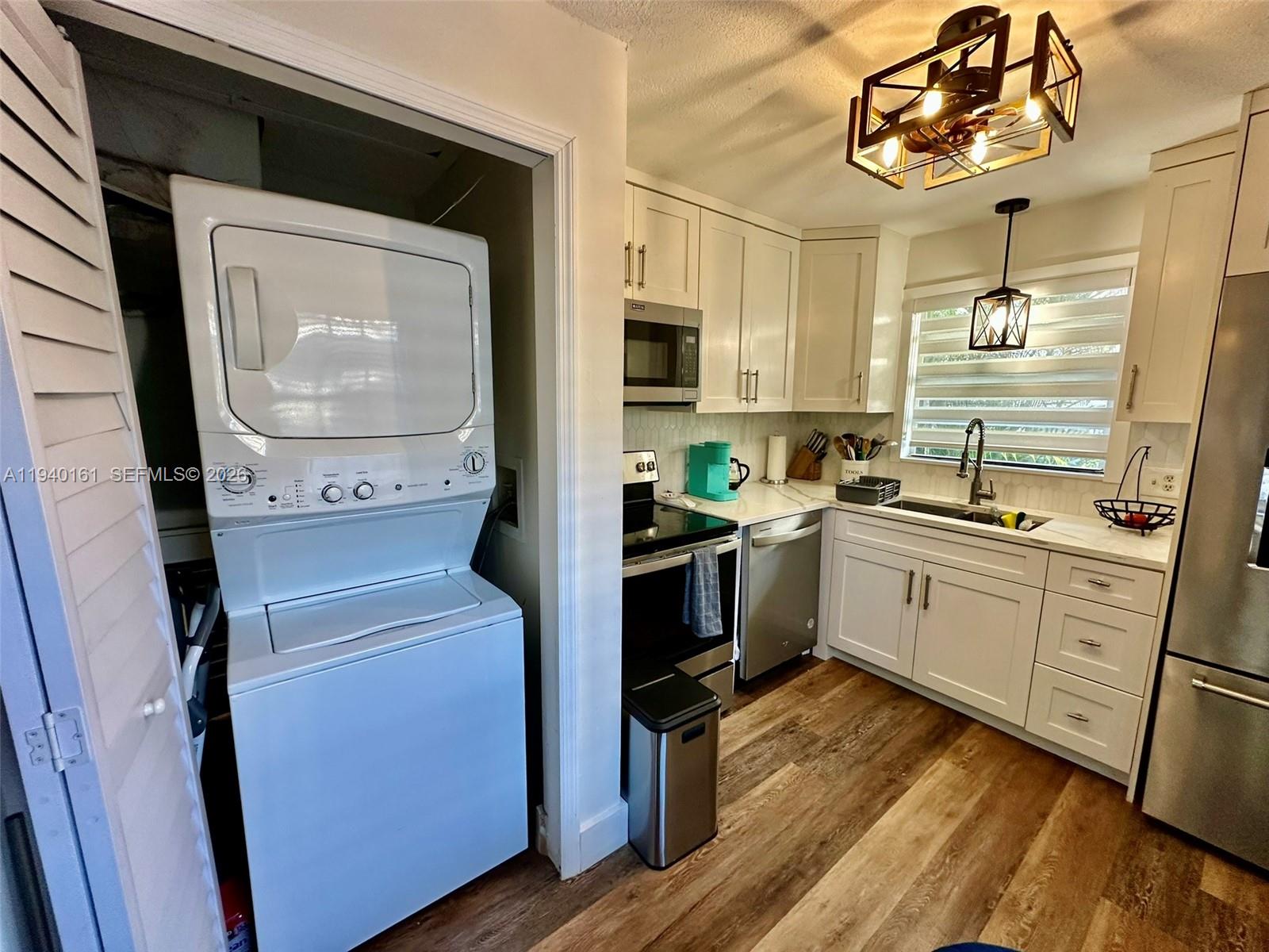 VICTORIA PARK CORR AMEN P - Residential Lease