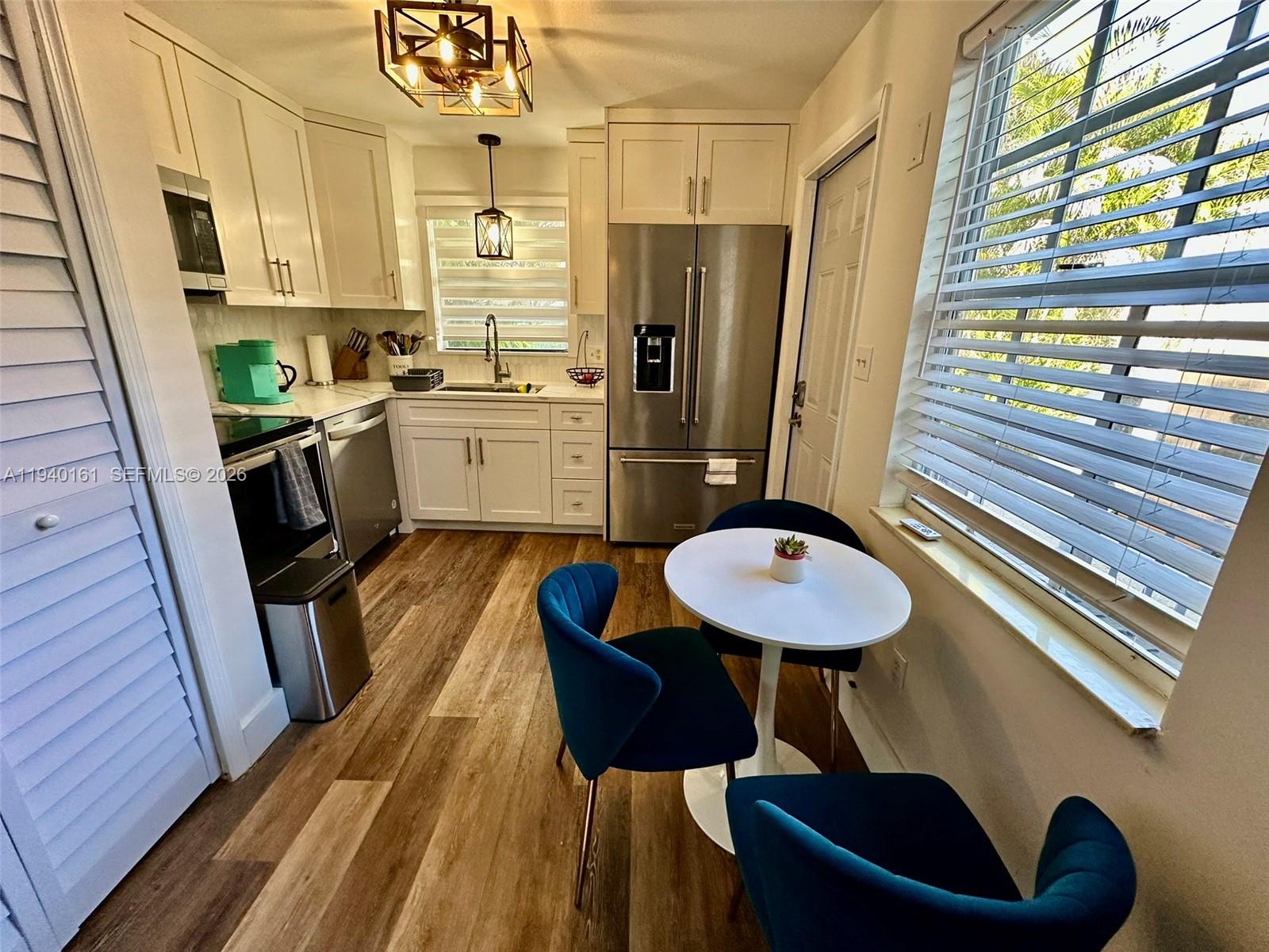 VICTORIA PARK CORR AMEN P - Residential Lease