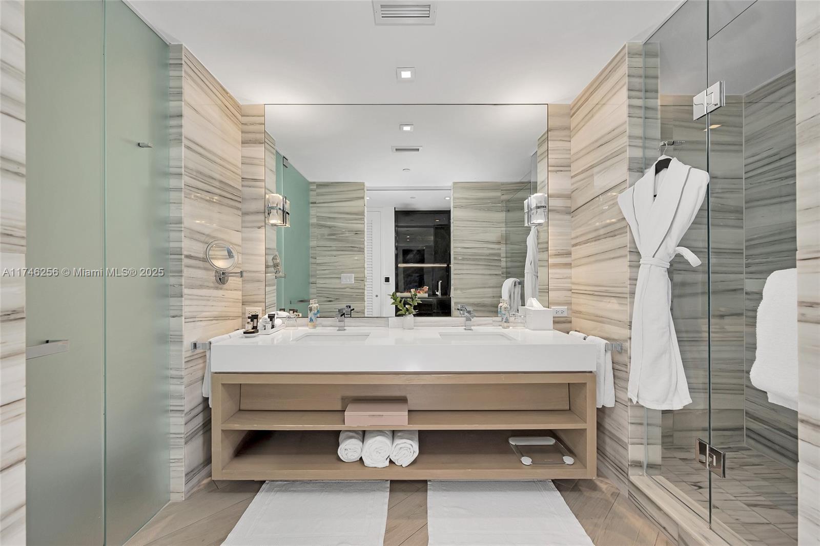 2201 COLLINS AVE CONDO - Residential