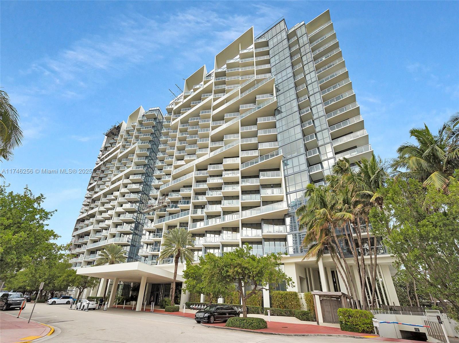 2201 COLLINS AVE CONDO - Residential