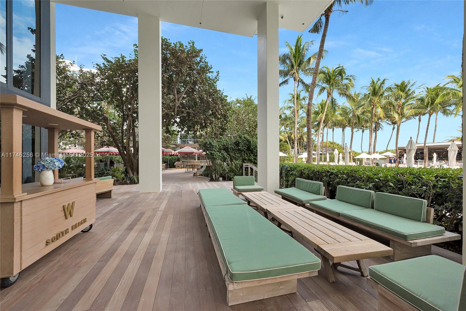 2201 COLLINS AVE CONDO - Residential