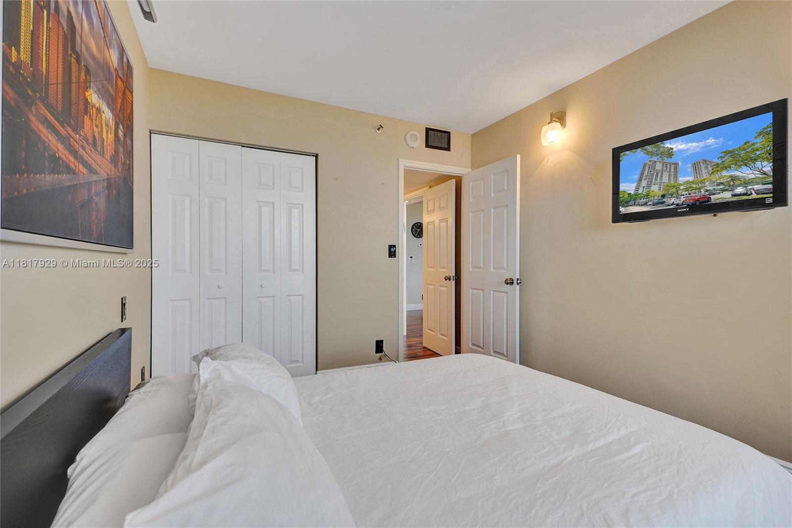 DELVISTA TOWERS CONDO TOW - Residential