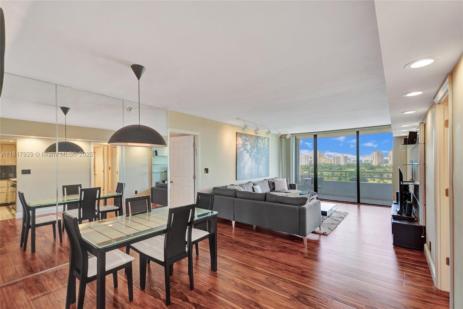 DELVISTA TOWERS CONDO TOW - Residential