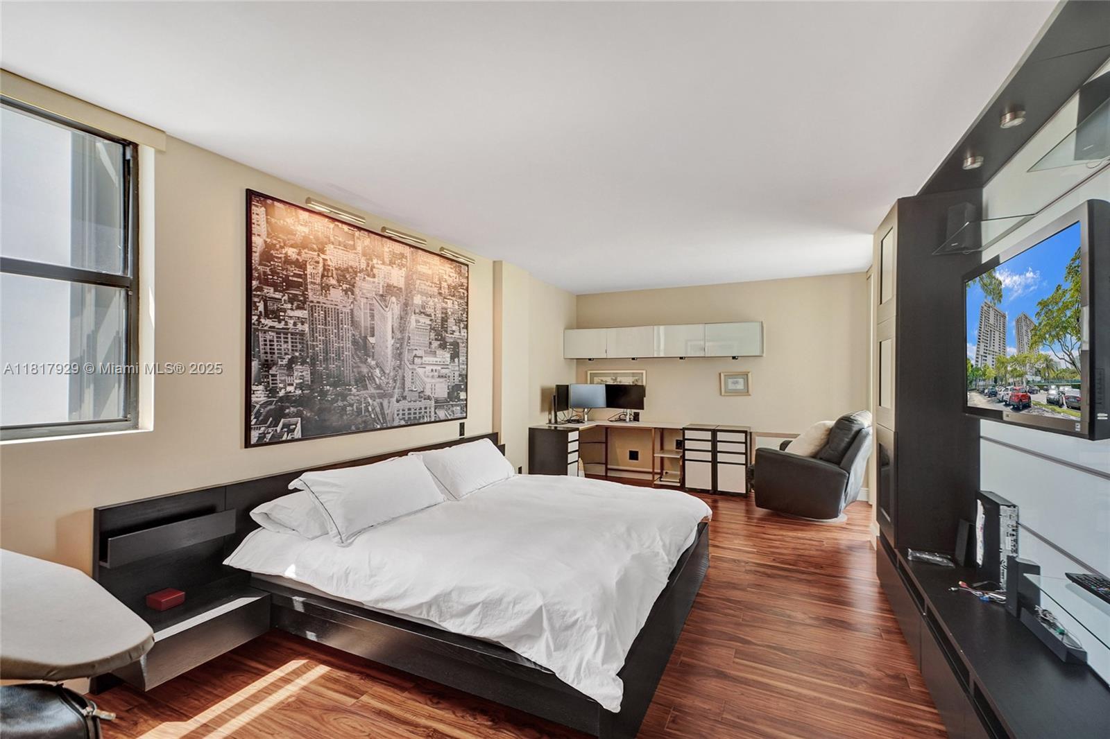 DELVISTA TOWERS CONDO TOW - Residential