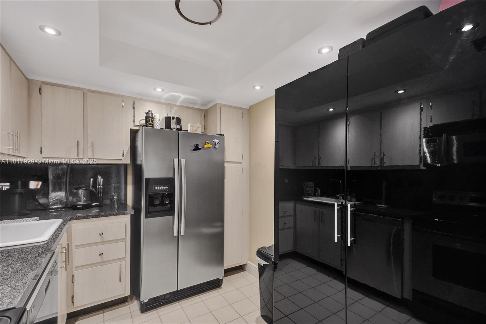 DELVISTA TOWERS CONDO TOW - Residential