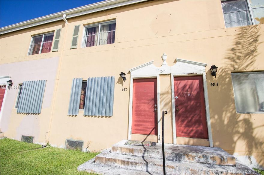 Great deal for investors! Best price in the community. No rental restrictions! Rentals for the same units are going for $1400-$1600 based on conditions. Property needs a simple rehab updating to maximize rental potential. New impact windows and doors to be installed by association. Don't miss out!
