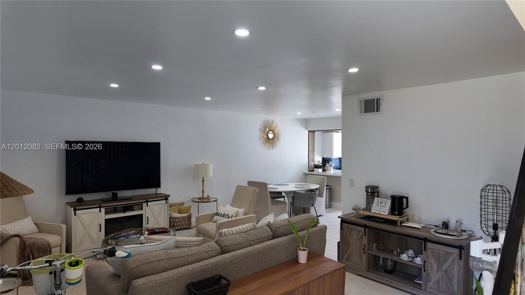 Photo of 1845 NW 4th Ave #17, Boca Raton, FL 33432 (MLS # A12012082)