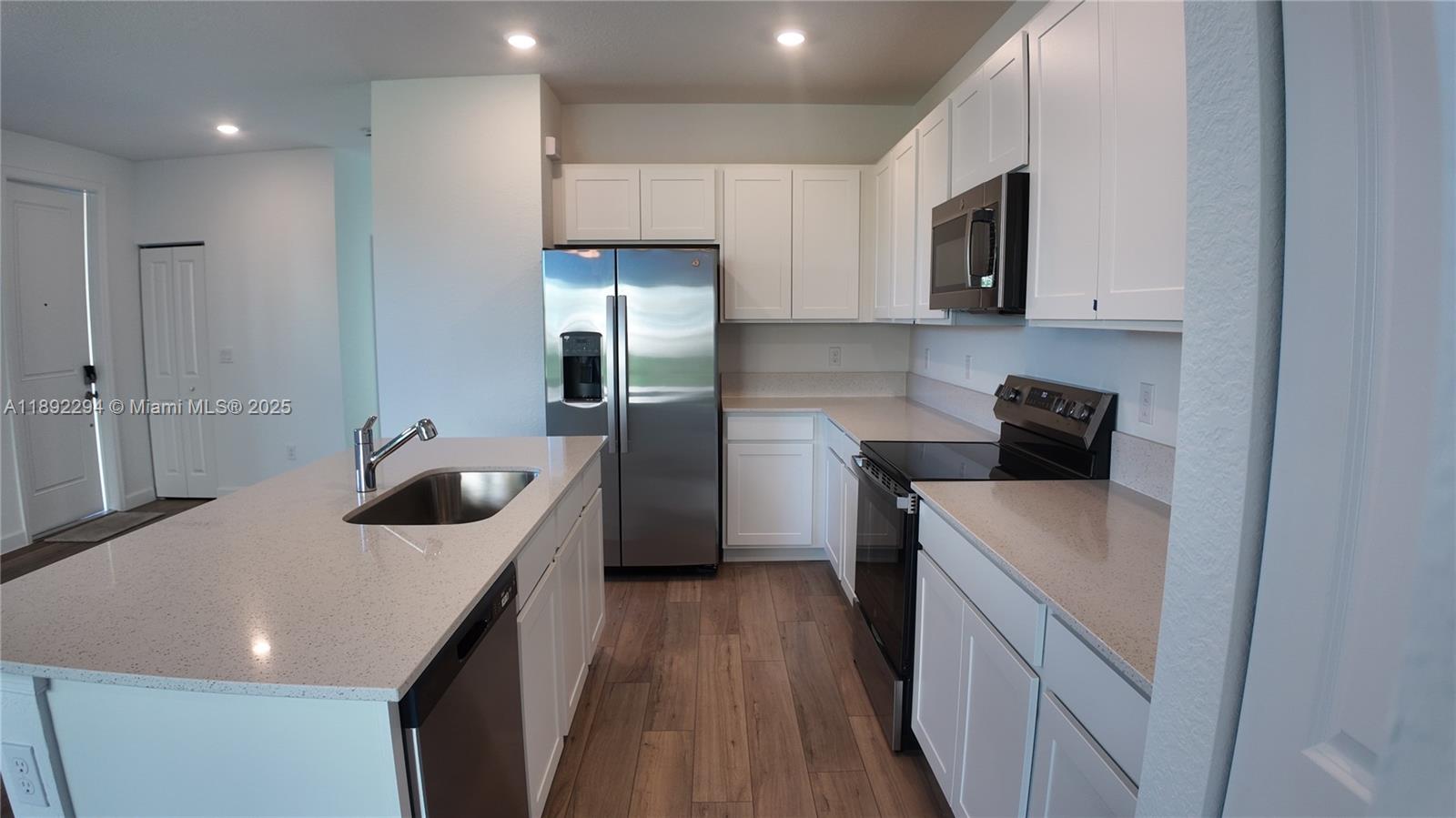 VERANDA PLAT NO. 9 - Residential Lease