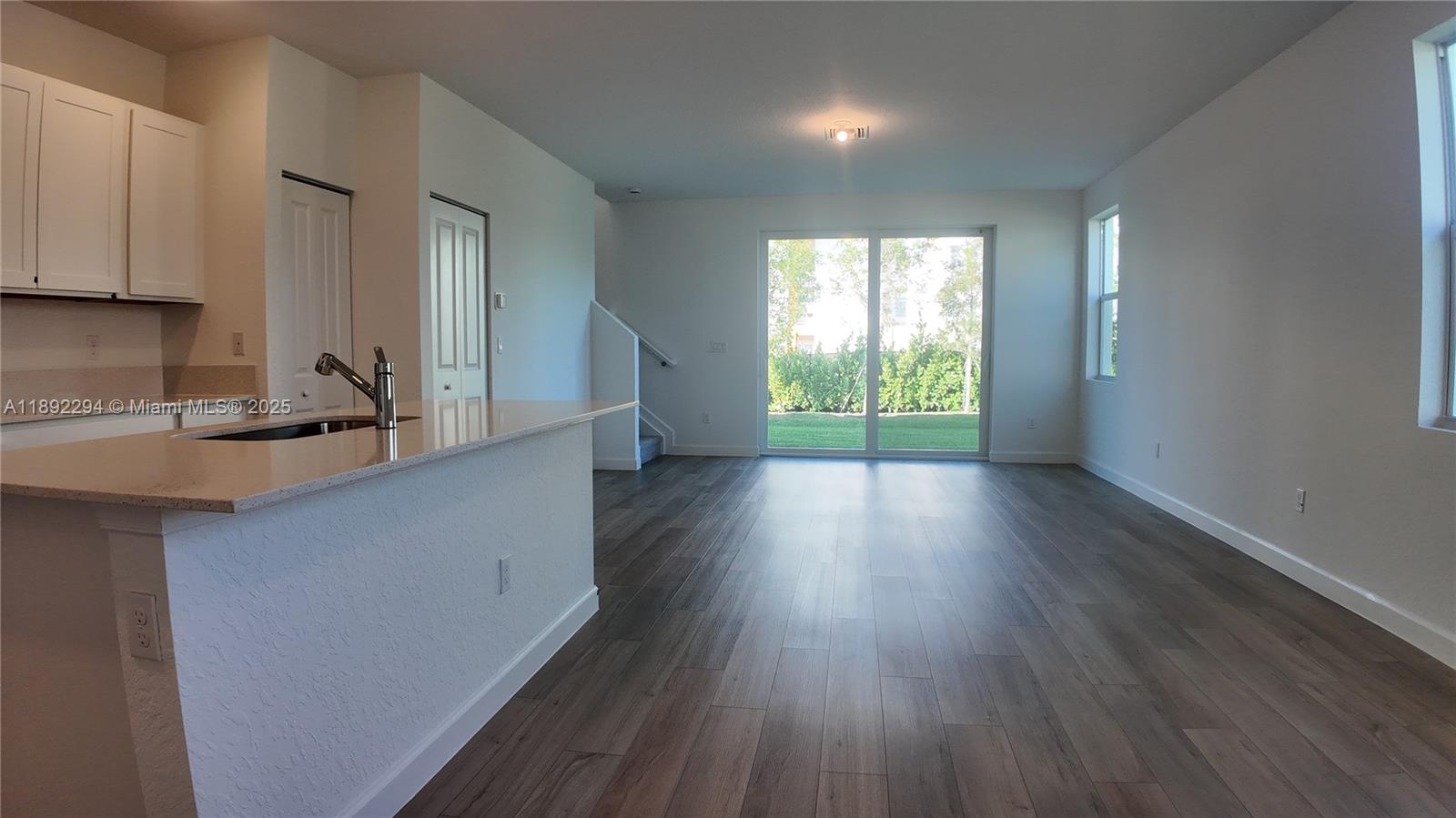 VERANDA PLAT NO. 9 - Residential Lease