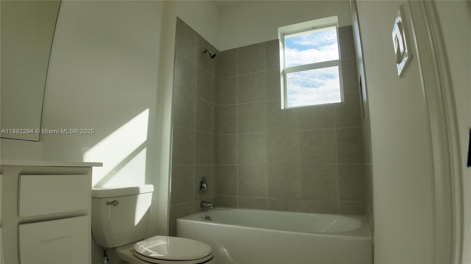 VERANDA PLAT NO. 9 - Residential Lease