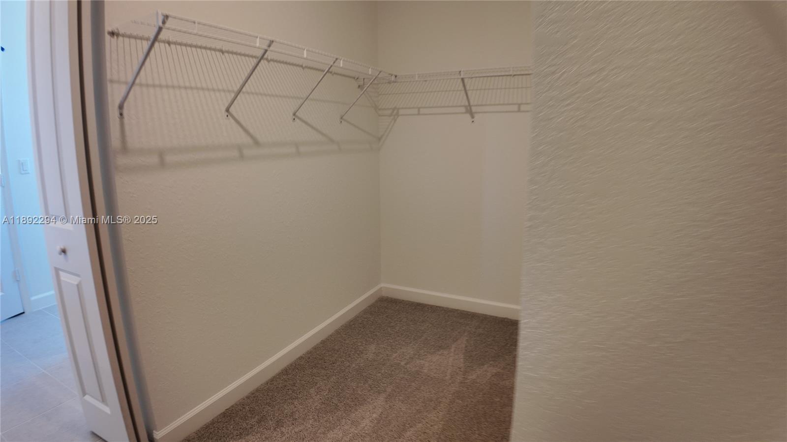 VERANDA PLAT NO. 9 - Residential Lease