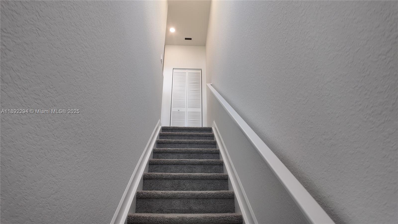 VERANDA PLAT NO. 9 - Residential Lease