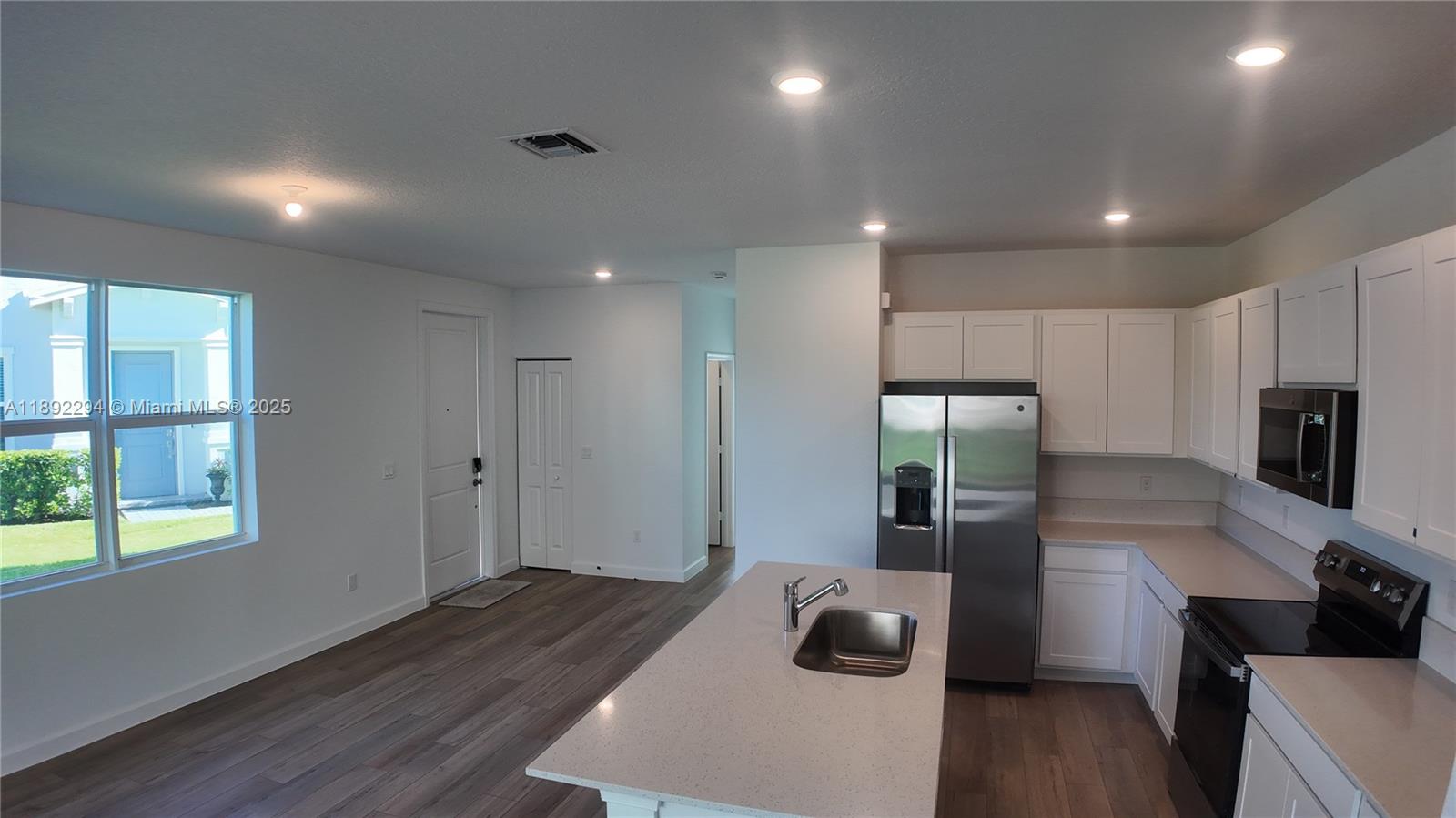 VERANDA PLAT NO. 9 - Residential Lease
