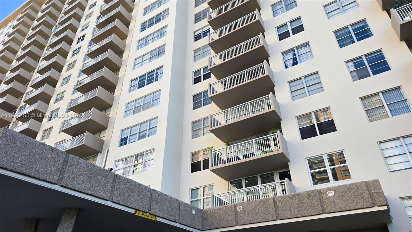 WINSTON TOWERS 100 CONDO - Residential Lease