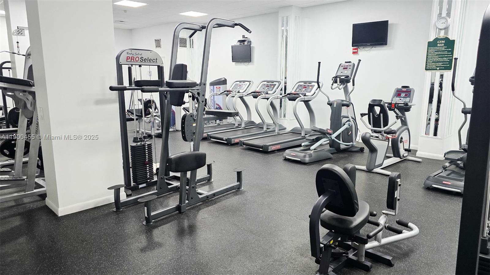 WINSTON TOWERS 100 CONDO - Residential Lease