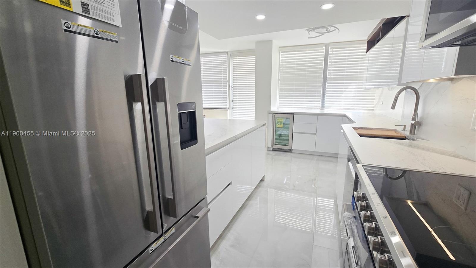 WINSTON TOWERS 100 CONDO - Residential Lease